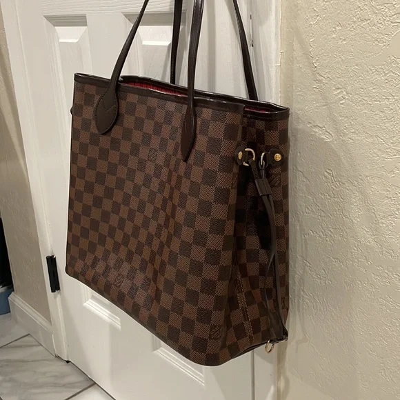 LOUIS VUITTON Neverfull MM in Damier ebene - Picture 10 of 13